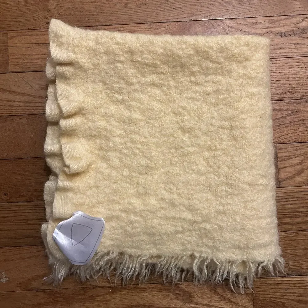 Vintage Toison D’or 100% Mohair Wool Yellow Throw Blanket 29x59”
